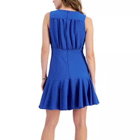 Taylor Women's Sleeveless V-Neck Shirred Sheath Dress Size 14 - Picture 2 of 16